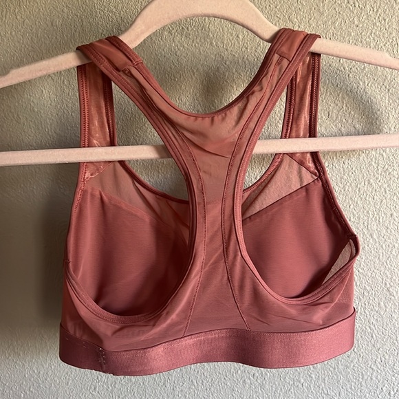 Victoria Sport Active bra - Picture 5 of 5